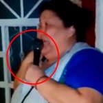¡Por desobligada! Abuela expone a su hija con una bocina en el barrio ¡Por desobligada! Abuela mexicana expone a su hija con una bocina