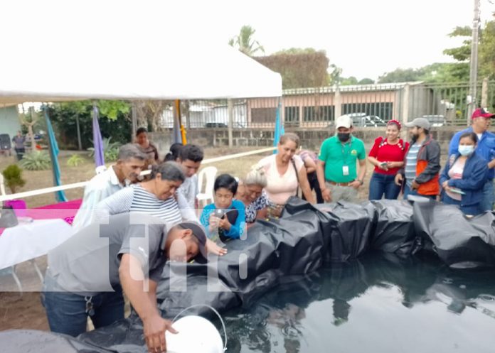 MEFCCA y Policía Nacional inauguran estanque de peces en Granada