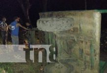 Tractor lleno de cortadores de café en La Dalia se da vuelta y deja varios lesionados Tractor lleno de cortadores de café en La Dalia se da vuelta y deja varios lesionados