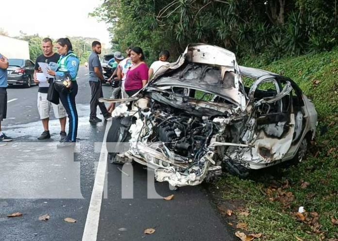 Vive de milagro después de tremendo impacto contra rastra en Diriamba