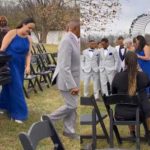 Hombre “la parte” al llegar a su boda ¡dentro de un ataúd! Hombre “la parte” al llegar a su boda ¡dentro de un ataúd!