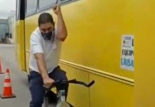 Someten a conductores de autobús a sentir el temor de los ciclistas Someten a conductores de autobús a sentir el temor de los ciclistas