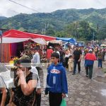 Familias recuerdan con amor a sus deudos en cementerio de Jinotega Familias recuerdan con amor a sus deudos en cementerio de Jinotega