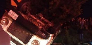 Volcadura de combi deja siete muertos y seis heridos en Jilotepec, México