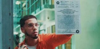 Acusan a Anuel AA de contratar una “doble de Karol G” para su canción