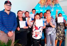 Certifican a protagonistas de las escuelas de oficio y entregan calles en Carazo Certifican a protagonistas de las escuelas de oficio y entregan calles en Carazo