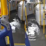 «Se convirtió en piscina» Un bus se inunda con pasajeros dentro en Colombia "Se convirtió en piscina" Un bus se inunda con pasajeros dentro en Colombia