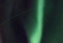 ¡Impresionante! NASA lanza cohetes hacía lo más profundo de una aurora boreal ¡Impresionante! NASA lanza cohetes hacía lo más profundo de una aurora boreal