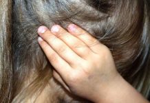 Cárcel por tomar fotos a sus hijos y enviarlas a web pedófilas en España Cárcel por tomar fotografías a sus hijos y enviarlas a web pedófilas