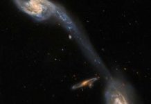 El Telescopio Hubble de la NASA captó un impresionante espectáculo celeste El Telescopio Hubble de la NASA captó un impresionante espectáculo celeste
