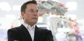 Twitter sigue ardiendo y Elon Musk sigue en su burbuja