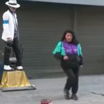 Mujer «deja con la boca abierta» al imitar con exactitud a Michael Jackson Se lleva aplausos por bailar como Michael Jackson