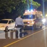 Tres lesionados en choque de motocicleta contra carretón en Granada Tres lesionados en choque de motocicleta contra carretón en Granada