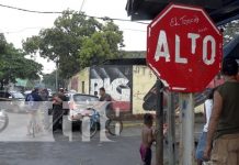 Taxistas protagonizan fuerte accidente de tránsito en barrio de Managua Taxistas protagonizan accidente fuerte accidente de tránsito en barrio de Managua