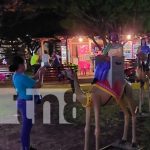 Luces navideñas ya están instaladas en el parque central de Nandaime Foto: Luces navideñas ya están instaladas en el parque central de Nandaime / TN8