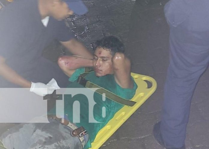 Foto: Dos Jóvenes se salvan de morir en motocicleta en El Ayote, Chontales / TN8