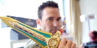 Aseguran que Jason David Frank se suicidó tras pelear con su esposa