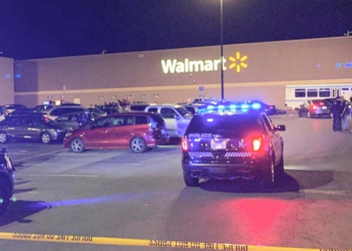 Múltiples víctimas dentro de un Walmart tras registrarse un tiroteo