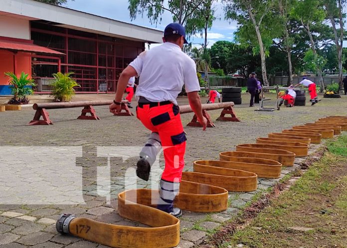 2 Siguen las capacitaciones en la Academia Nacional de Bomberos