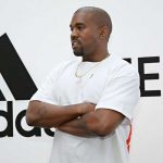 Con una lupa, la marca Adidas investiga a Kanye West