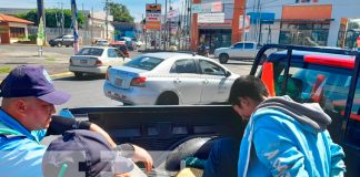 "De compañeros a rivales" sujeto da certera golpiza a su amigo de tragos