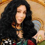 De 76 a 36: Cher estaría saliendo con un nuevo «colágeno» De 76 a 36: Cher estaría saliendo con nuevo un "colágeno"