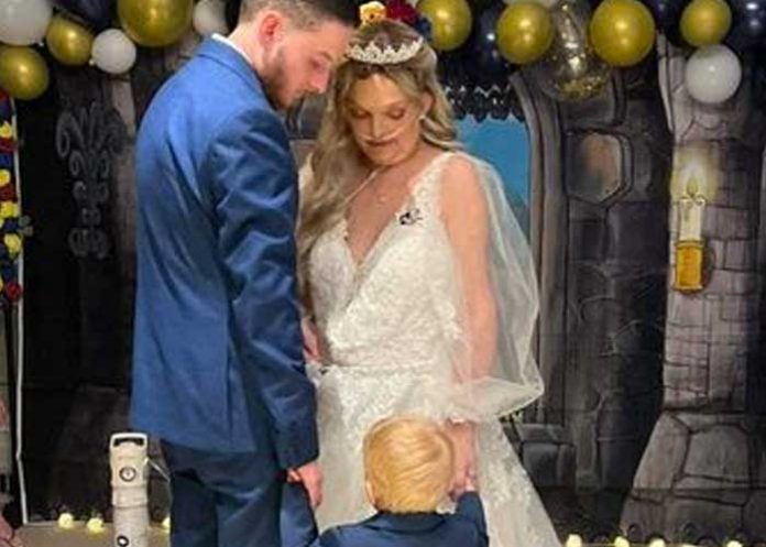 “Insólito”: Mujer organiza la última boda de su vida