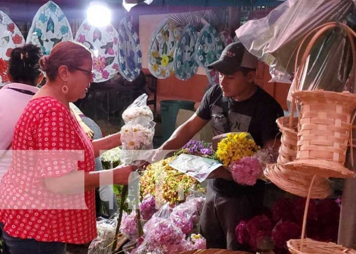 3 Buenas ventas de flores por Día de los Fieles Difuntos en Ocotal