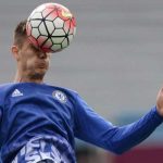 Ojo: Cabecear un balón de fútbol podría tener riesgos para la salud