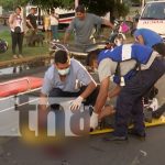 Peatón entre la vida y la muerte al ser arrollado por una motocicleta en Managua