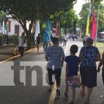 Familias de Managua visitan a deudos en el Cementerio General En el cementerio General se habilitó un puesto médico