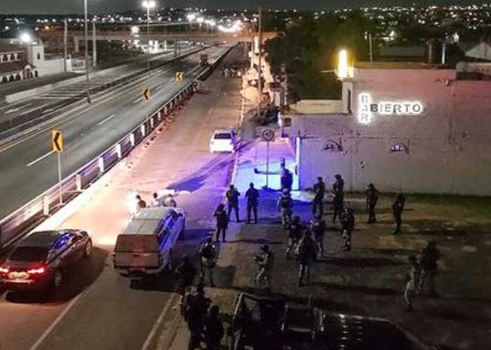 MEXICO1 Irrumpen a balazos un club nocturno en Guanajuato dejando a seis muertos
