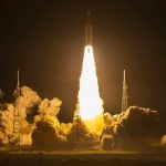 La NASA lanza con éxito un megacohete a la Luna