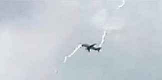 ¡De infarto! En pleno vuelo un rayo golpea un avión en los cielos de Alemania