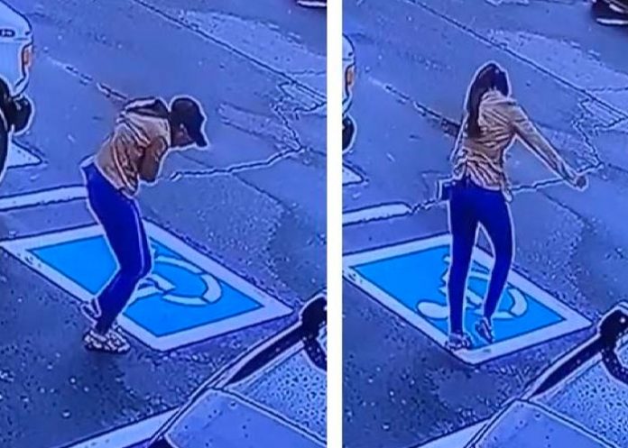 baile1 Mujer baila de la felicidad al ser contratada