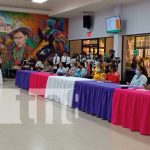 Bibliotecarios conmemoran su día con homenaje al Cmdte. Carlos Fonseca en Managua Bibliotecarios rinden homenaje al Comandante Carlos Fonseca