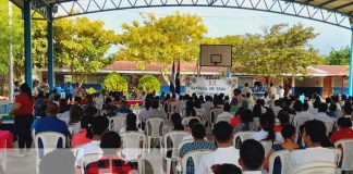 Entrega de bono del bachiller a estudiantes de León y Nandaime