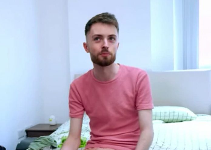 chele Hombre con pene de 24 cm es rechazado de trabajo