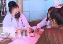 Atención gratuita a las familias del barrio Bertha Calderón, Managua Atención de calidad en clínica móvil desde Managua