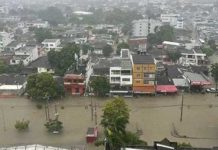 Lluvias en Colombia provocan derrumbe y dejan a una familia desaparecida Derrumbe de tierra tras lluvias deja desaparecidos en Colombia