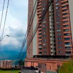 Un hombre agarró a su pequeño hijo y se lanzó de un edifico en Colombia Un hombre agarró a su pequeño hijo y se lanzó de un edifico en Colombia