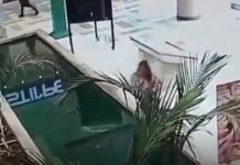 Video: Por ir de «Francisca» con el celular se cayó en una pileta de agua Por estar ‘pegada al celular’, se dio un chapuzón