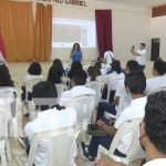 MINED lleva a cabo taller de Fútbol Femenino en un colegio de Managua MINED lleva a cabo taller de Fútbol Femenino en un colegio de Managua