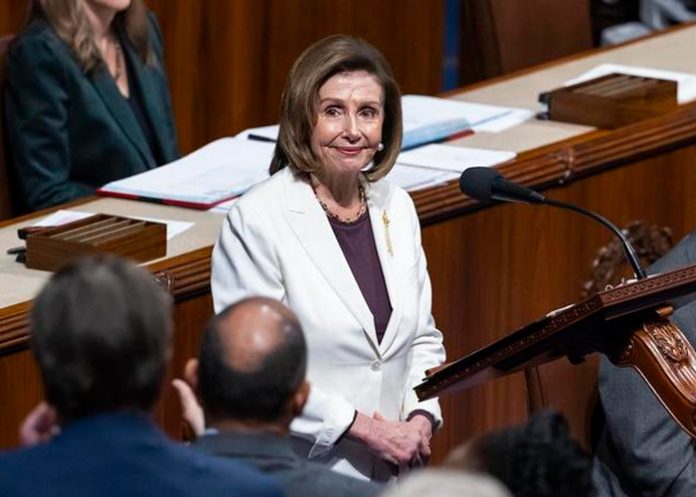 Renuncia Nancy Pelosi a la Cámara de Representantes en Estados Unidos