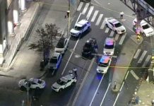 Baño de sangre dejó un tiroteo afuera de un bar en Filadelfia