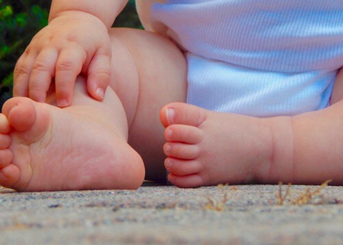 Ñiños mueren asesinados por sus padres en Estados Unidos