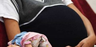 Niña de 9 años de África da a luz tras violación