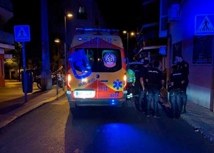 Mató a puñaladas a su esposa e hija en España y luego intentó suicidarse