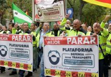Transportistas de España inician paro indefinido por la alta inflación Transportistas de España inician paro indefinido por la alta inflación