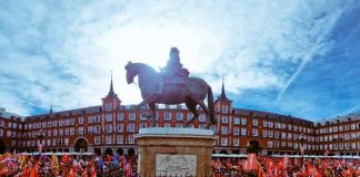 Más de 45 mil trabajadores salen a las calles de España para exigir aumento salarial